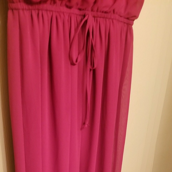 Red Dress - Picture 2 of 4